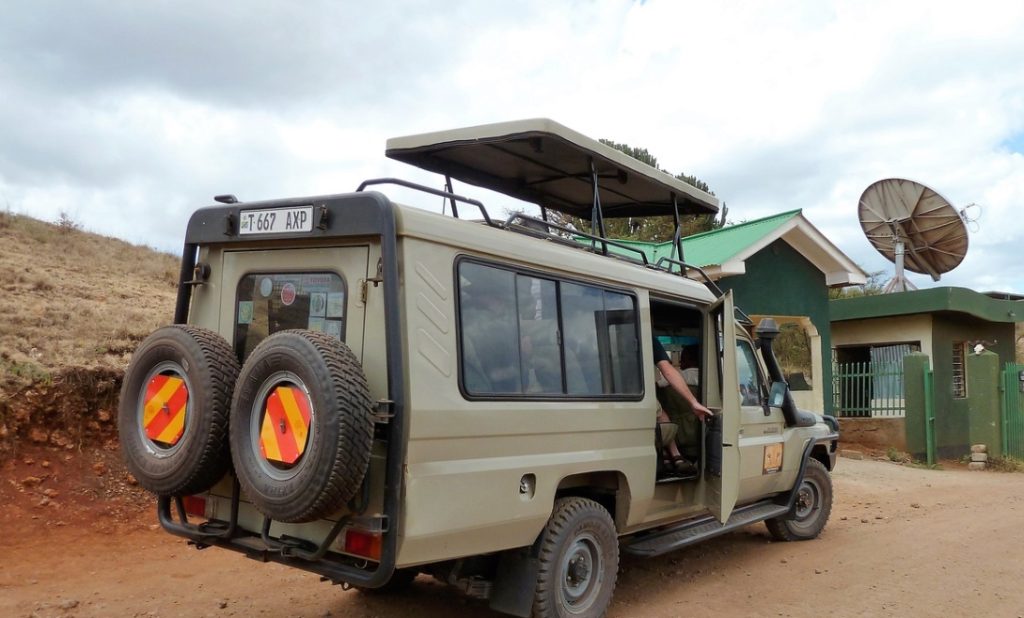 Kenya car rental deals 4x4 hire from US40/per day